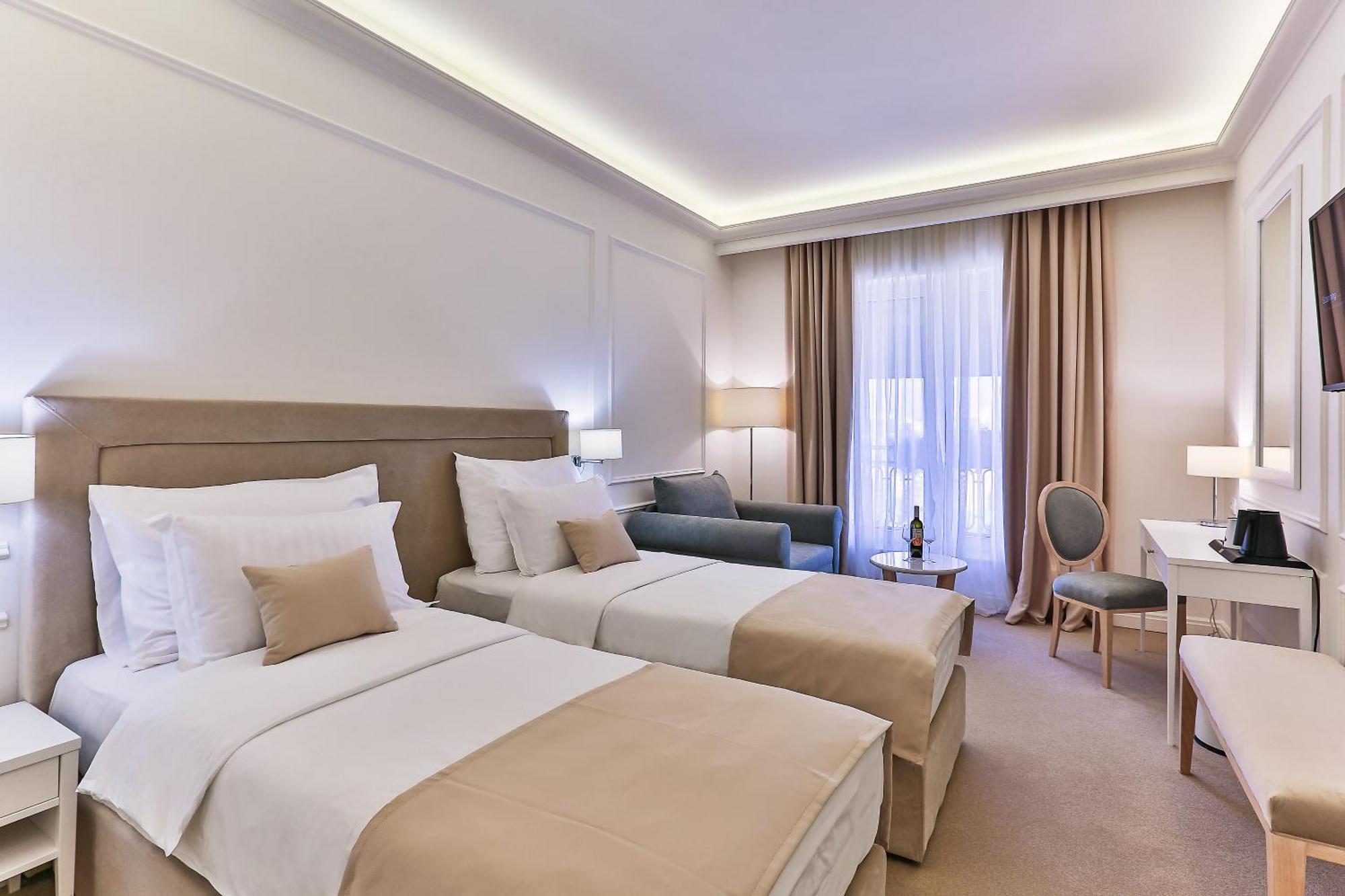Hotel Crown Budva Kültér fotó