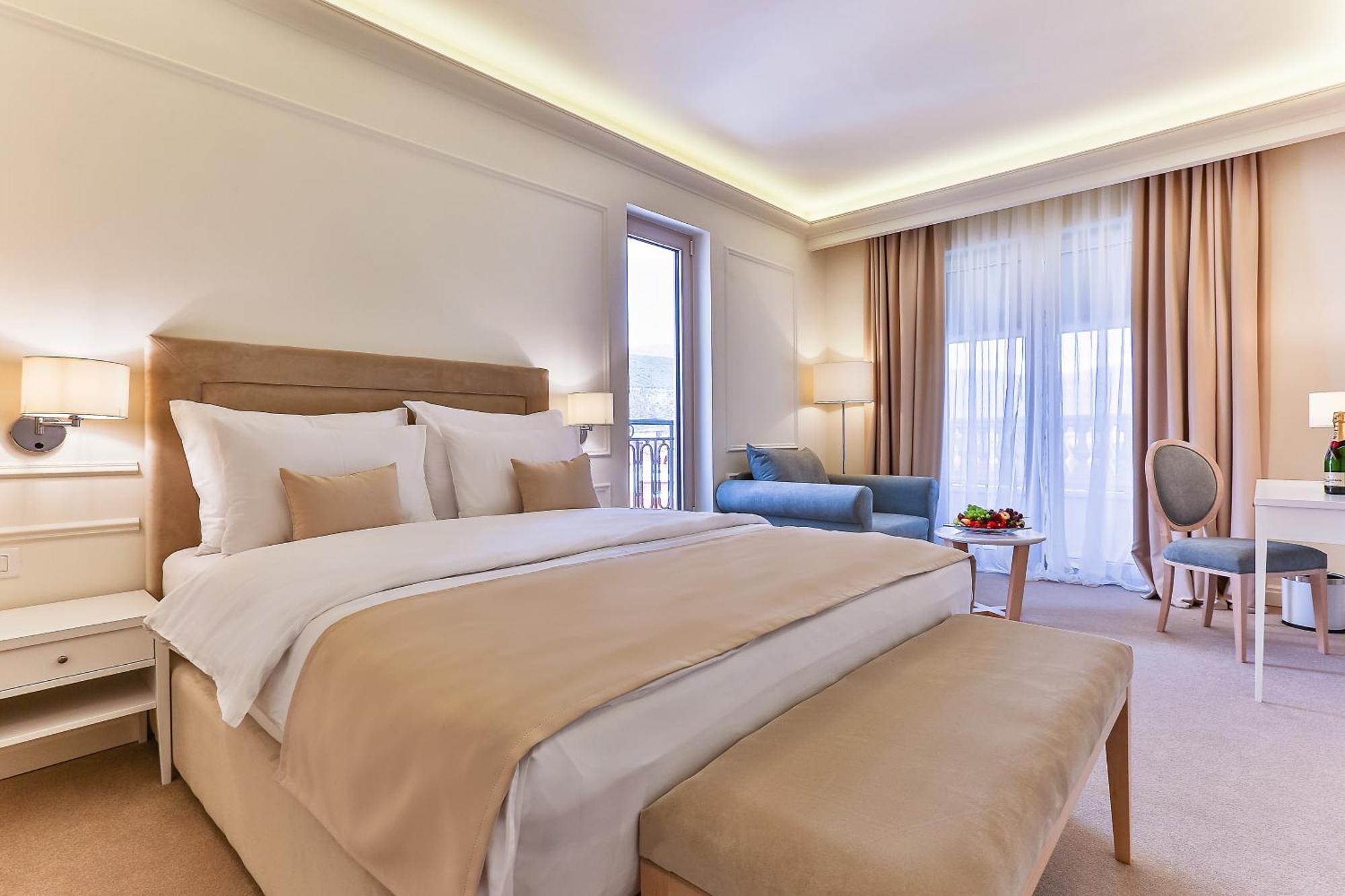 Hotel Crown Budva Kültér fotó